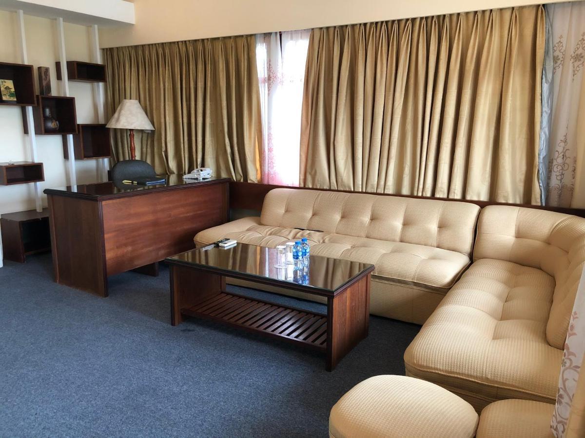 Rex Hotel Вунгтау Экстерьер фото